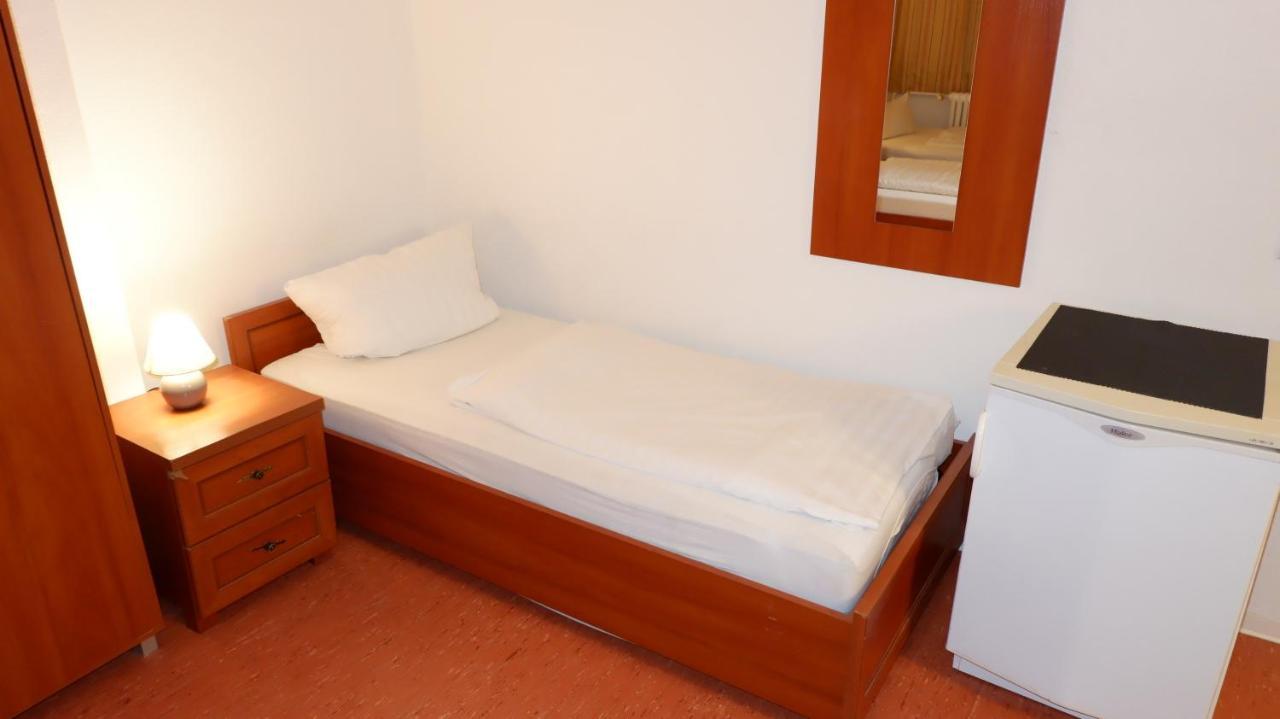 Hostel Am Kurtti เบอร์ลิน ภายนอก รูปภาพ
