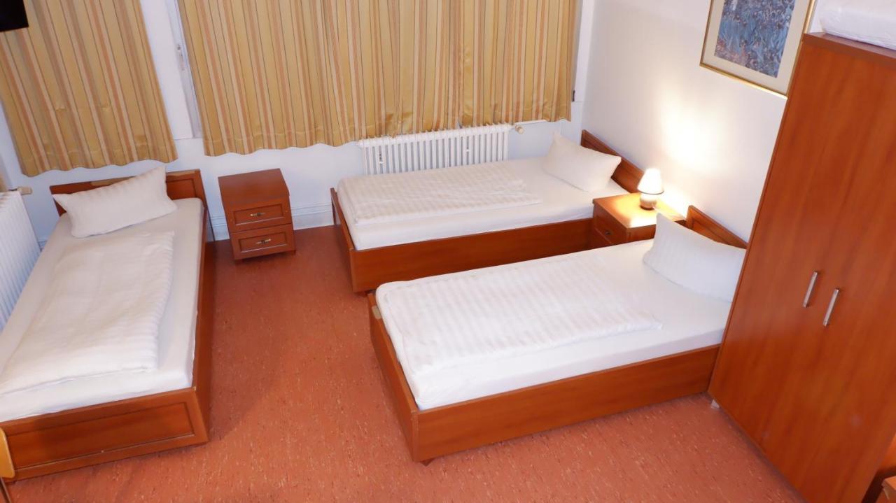 Hostel Am Kurtti เบอร์ลิน ภายนอก รูปภาพ
